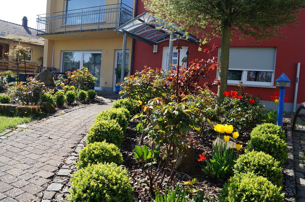 Ferienhaus Schloss-Garten Kapellen-Drusweiler Exterior photo